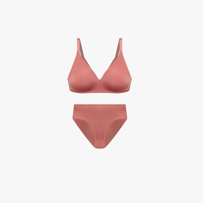 Le Mystere Women's Clean Lines Unlined Bra, Seamless Stretch Cups