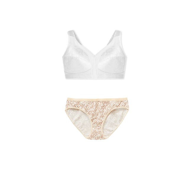 Playtex Classic Lace Underwired Full Coverage Bra In White P010A