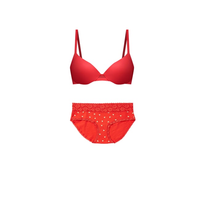 Maidenform Women's One Fab Fit Wireless Demi Bra with Convertible Straps  and Lightly Lined Cups, Cola Red, 34B : : Clothing, Shoes &  Accessories