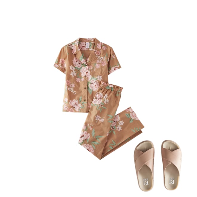 3rd bundle featuring 1 items which compliment Womens Criss-Cross Slides