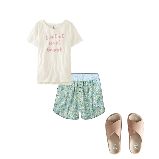 2nd bundle featuring 2 items which compliment Womens Criss-Cross Slides