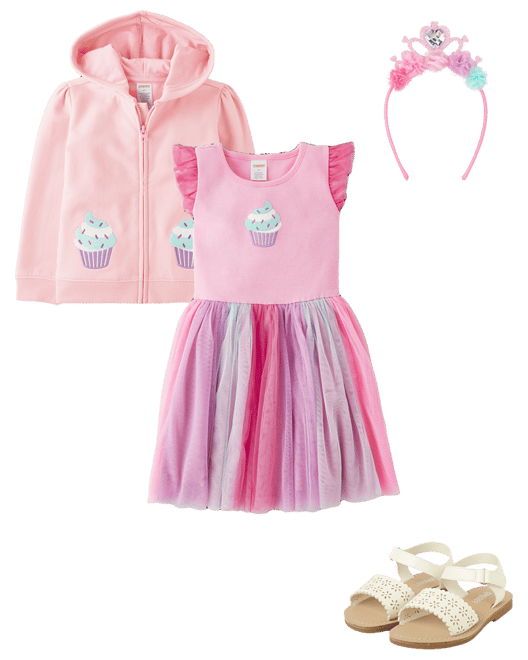  . Outfit 4 of 7. 