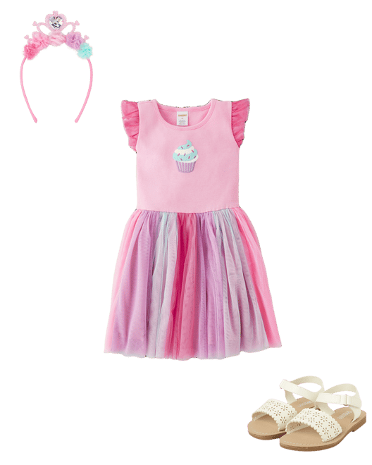  . Outfit 7 of 7. 