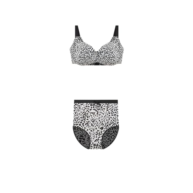 Lightly Lined Full Coverage Bra with Lace Overlay