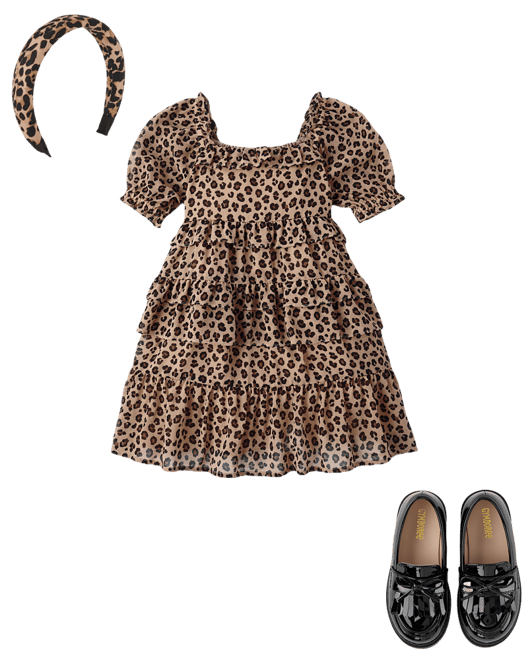  . Outfit 3 of 3. 