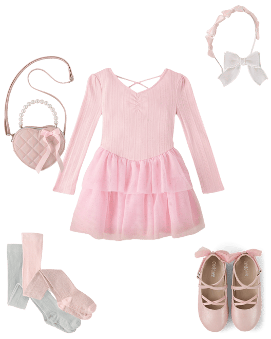  . Outfit 1 of 3. 