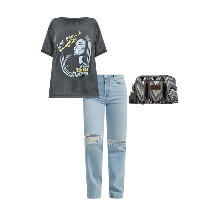 Women's Wrangler Retro® Loretta Lynn Oversized Band Tee in Jet Black