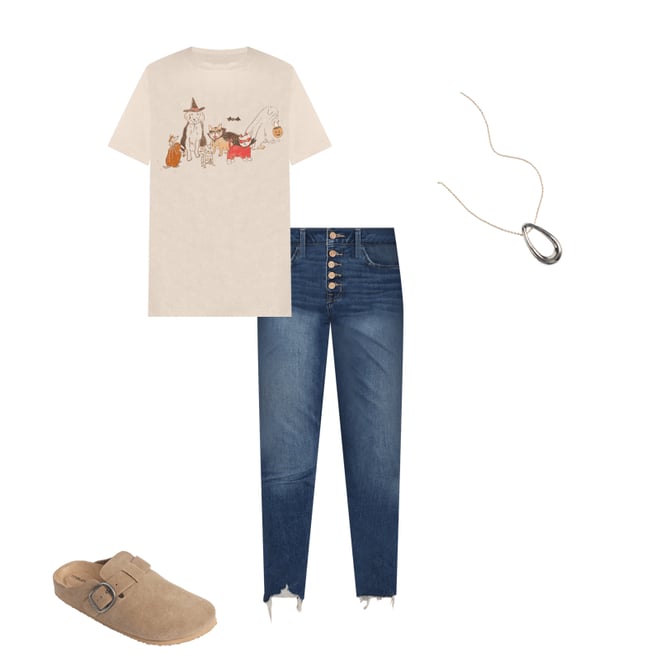 Halloween Costume Dogs Classic Fit Graphic Tee