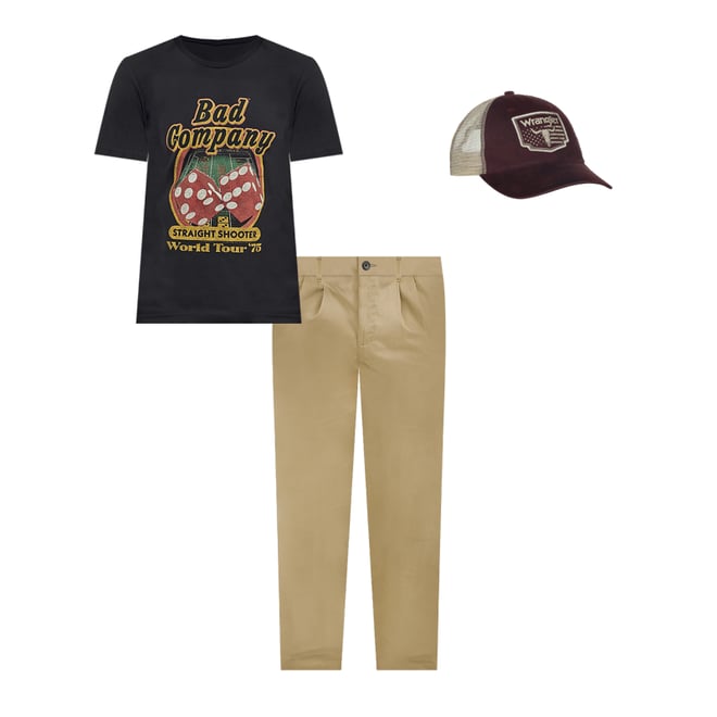 Men's Wrangler Casuals® Pleated Front Relaxed Fit Pants in Khaki
