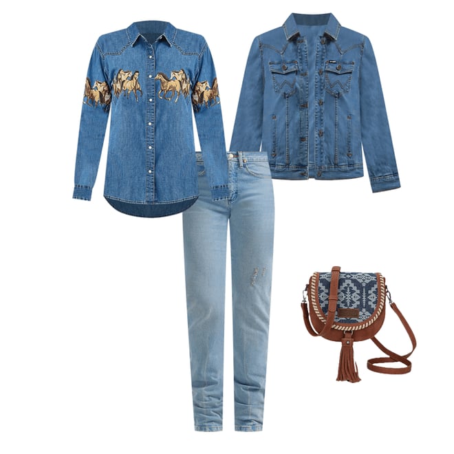 Women's Wrangler Horses Boyfriend Western Snap Shirt in Mid Denim