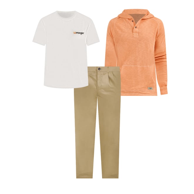 Men's Wrangler Casuals® Pleated Front Relaxed Fit Pants in Khaki