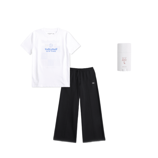 oversized graphic logo tee