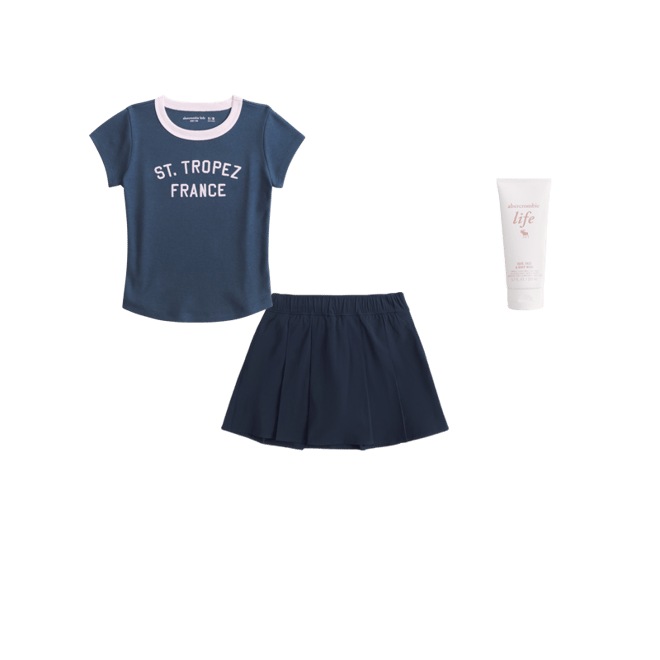 uniform traveler pleated skort