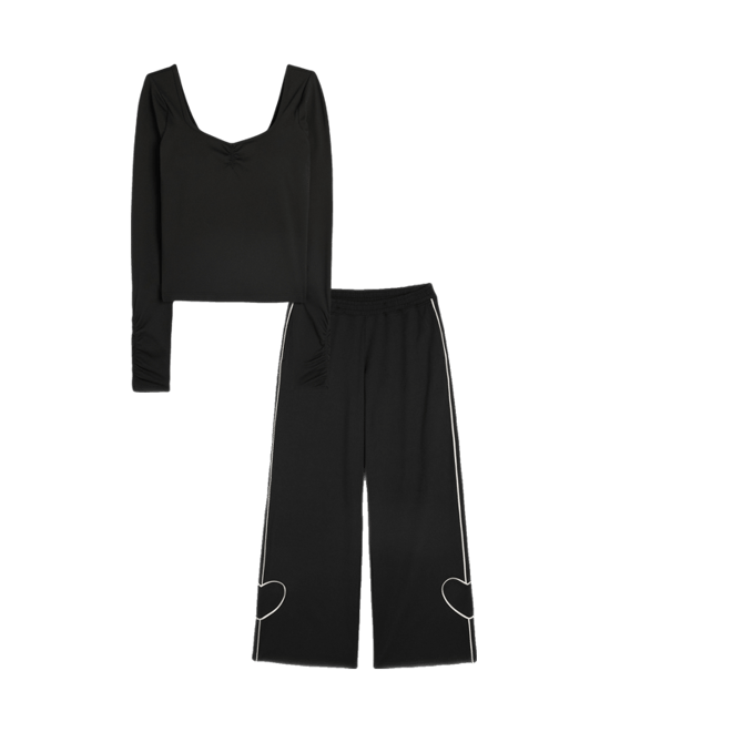 Gilly Hicks Active Recharge Heart-Tipped Baggy Pants