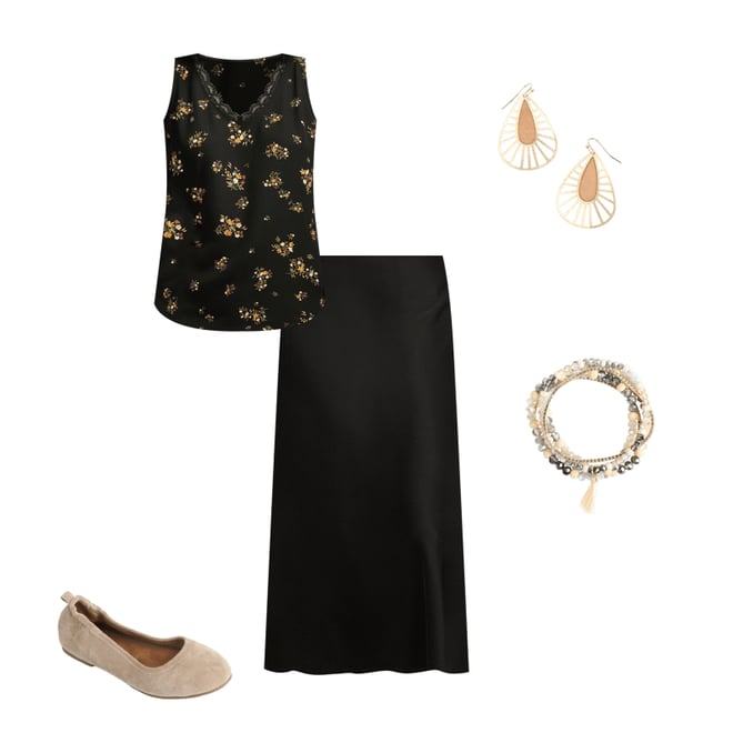 Floral Lace Trim V Neck Tank Top | maurices