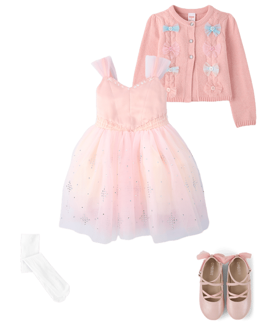 . Outfit 3 of 3. 