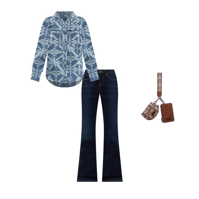 Women's Geometric Cowboy Snap Shirt in Light Wash