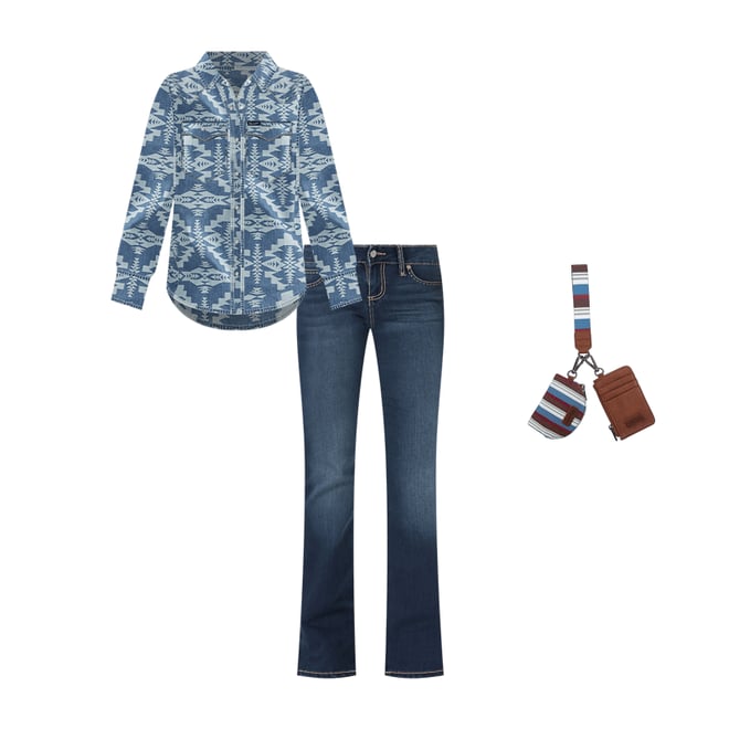 Women's Geometric Cowboy Snap Shirt in Light Wash