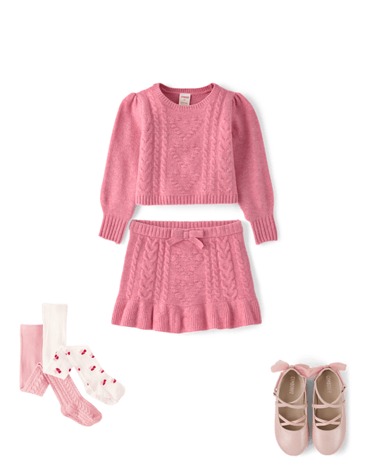  . Outfit 3 of 4. 