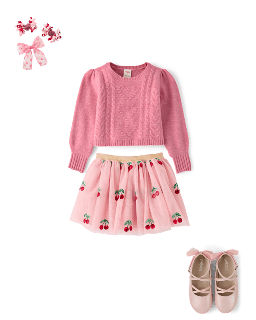  . Outfit 1 of 2. 