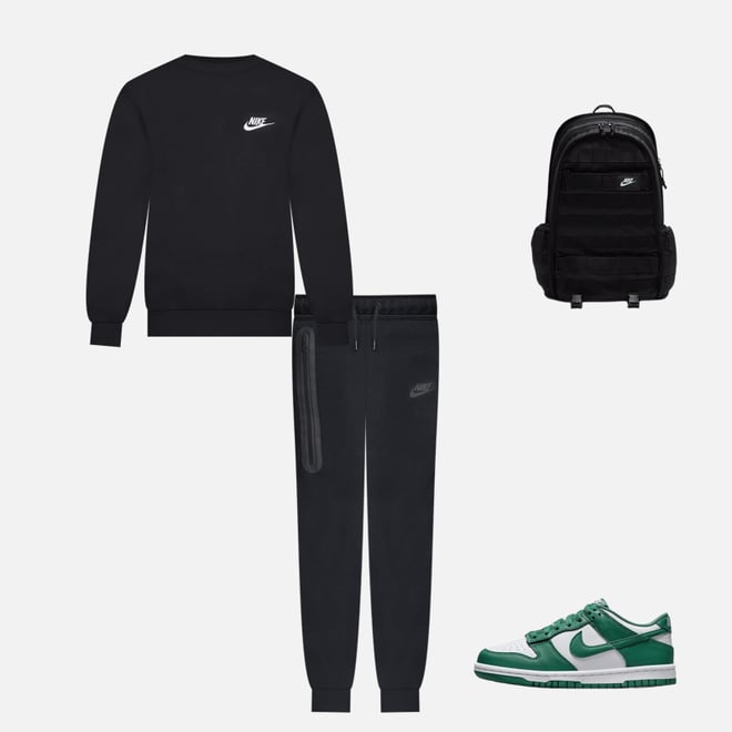 Boys offers Nike Pants Bundle Size: XL