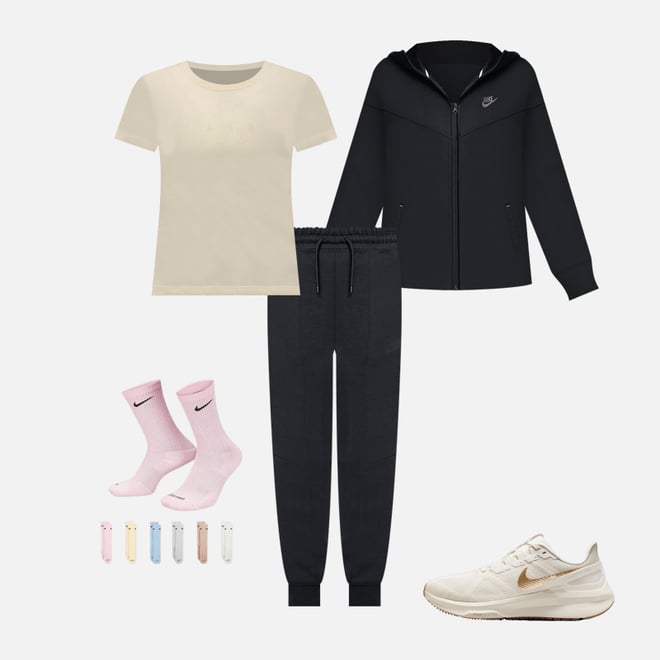 Huge outlet women's nike bundle