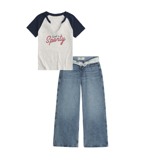 Curvy Low-Rise Ripped Medium Wash Super Baggy Jeans