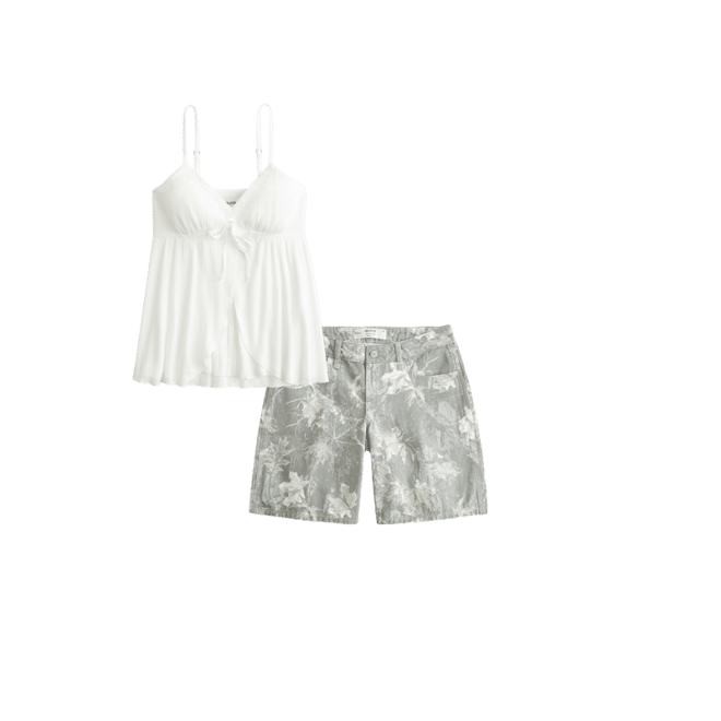 Curvy Low-Rise Camo Baggy Jort