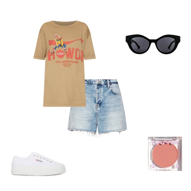 2nd bundle featuring 4 items which compliment Howdy Coke Oversized Tee
