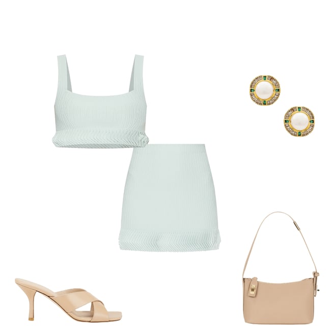 1st bundle featuring 4 items which compliment Dom Top