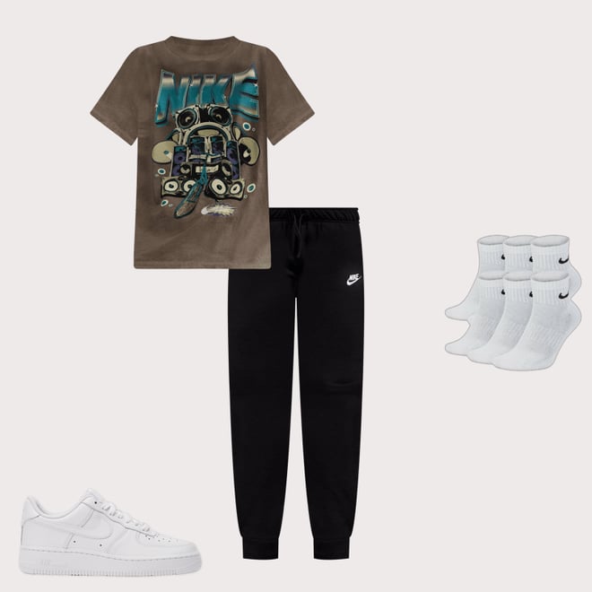 Nike Oversized Graphic Tee