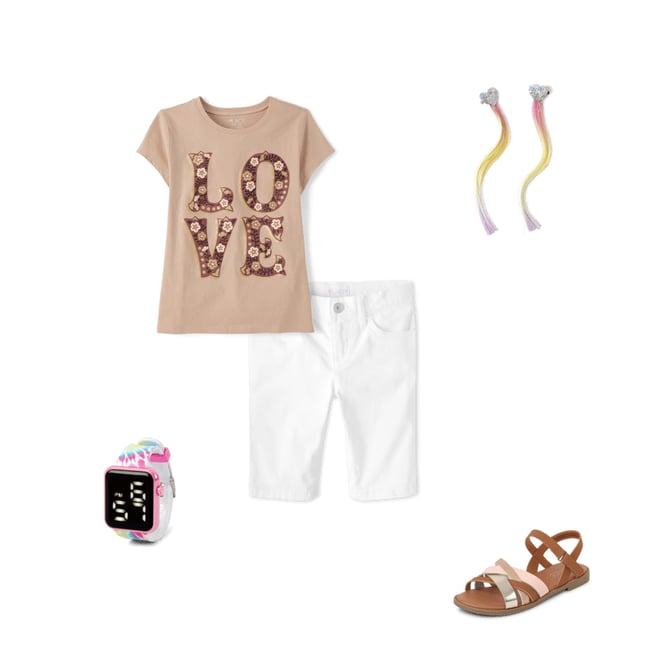 3rd bundle featuring 4 items which compliment Girls Love Graphic Tee