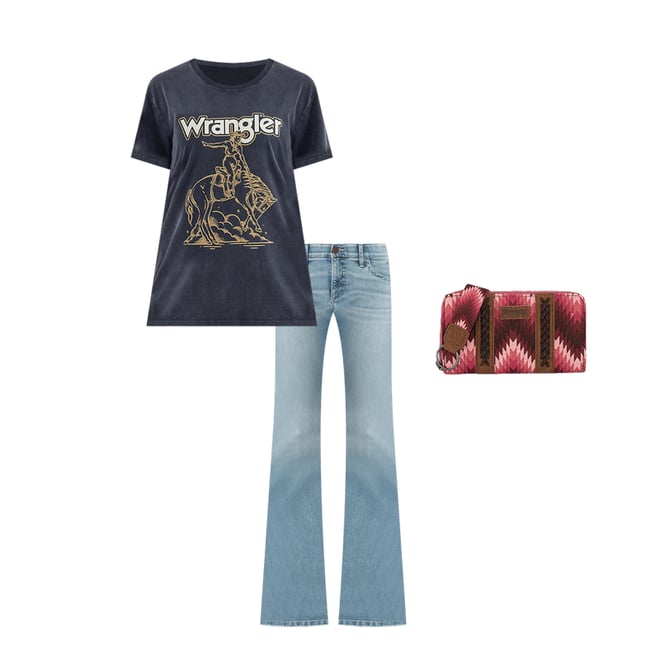 Women's Wrangler Western Graphic Boyfriend Tee in Black Beauty