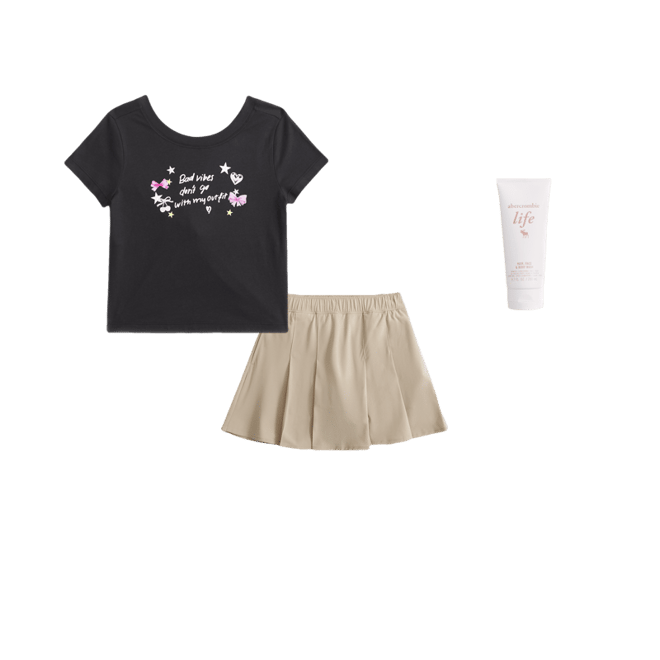 uniform traveler pleated skort
