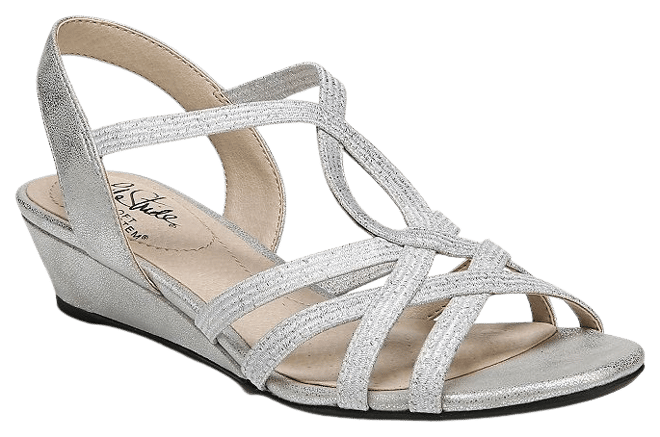 Kohls wide width hot sale sandals