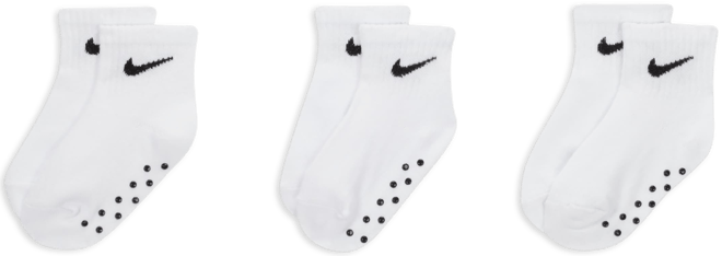 Nike Calcetines hasta el tobillo Swoosh con agarre para bebé (3 pares)