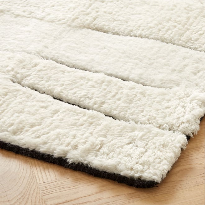 Larso Hand-Tufted Wool-Blend White Area Rug 5'x8