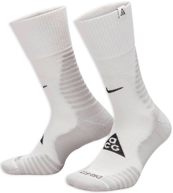 Nike ACG USA Outdoor Cushioned Crew Socks (1 Pair)