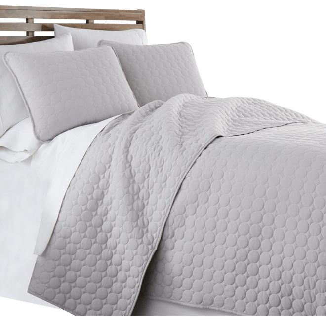 Ultra-Soft Lightweight Embroidered 3-Pc. Quilt Set, Full/Queen