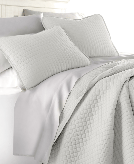 Oversized Lightweight 3-Pc. Quilt Set, King/California King