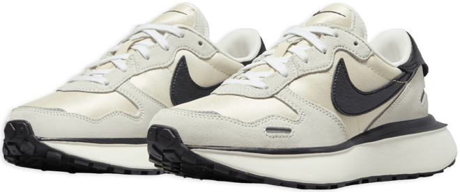 ナイキ フェニックス ワッフル ウィメンズシューズ