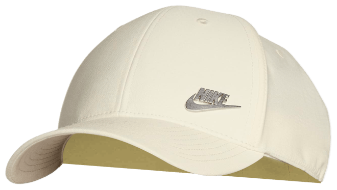Nike Dri-FIT Club Structured Metal Logo Cap