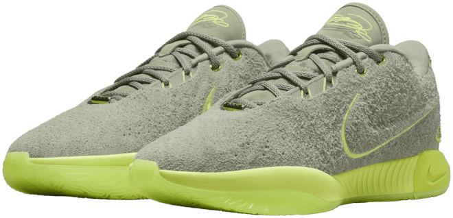 LeBron XXI Basketball Shoes