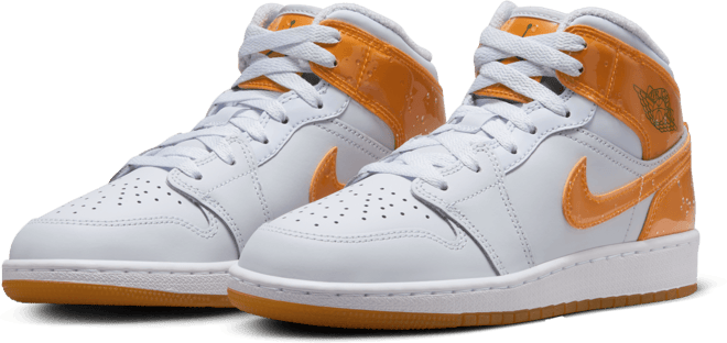 Air Jordan 1 Mid SE Big Kids' Shoes
