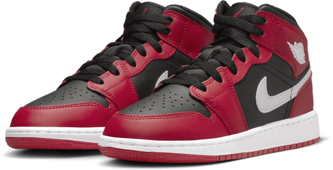 Air Jordan 1 Mid Big Kids' Shoes