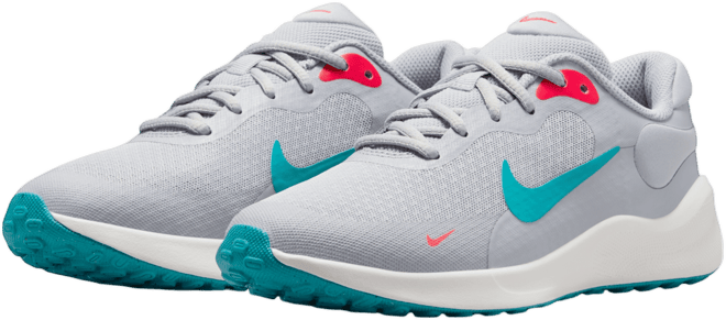 Nike Revolution 7 รองเท้าวิ่งโร้ดรันนิ่งเด็กโต