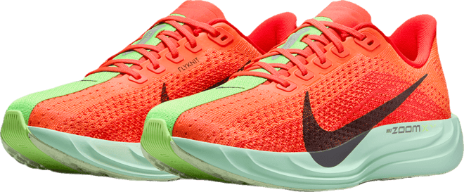 Nike Pegasus Plus Tenis de correr en pavimento para mujer