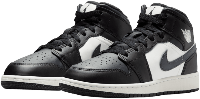 Air Jordan 1 Mid Big Kids' Shoes
