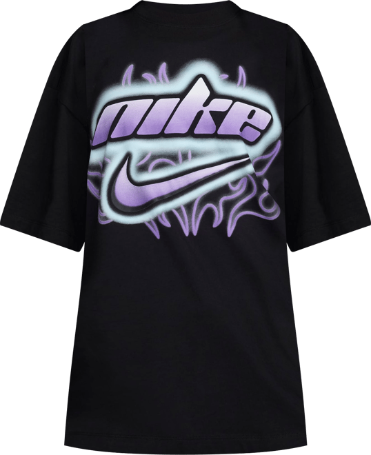 Nike Sportswear Women's Oversized Graphic T-Shirt