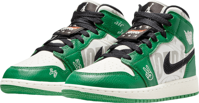 Air Jordan 1 Mid SE Genç Çocuk Ayakkabısı